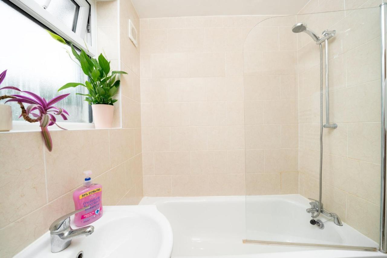 F5 Private Double Room London Eksteriør bilde
